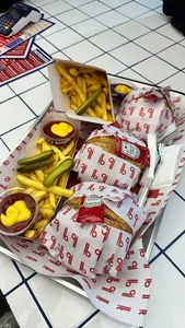 In burger 3