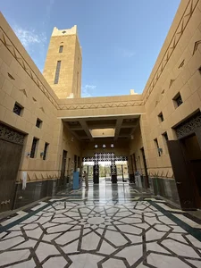 مسجد داخل جامعة الاميرة نورة