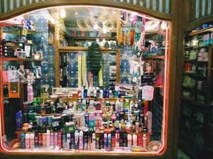 آرایشی بهداشتی جلوه 4