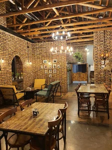 کافه رستوران چهارباغ