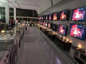 فروشگاه رویال کنگان