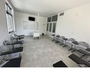 آموزشگاه زبان آوا