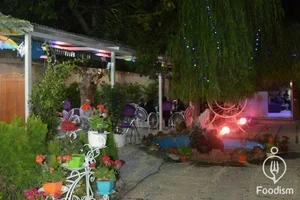 باغچه سرای کافه کلاسیک 2