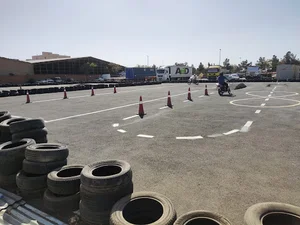 آموزشگاه موتورسیکلت ایرانیان