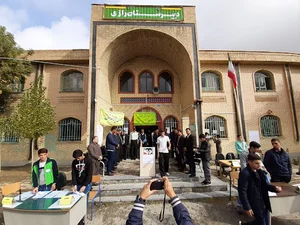 دبیرستان رازی و دکتر حسابی