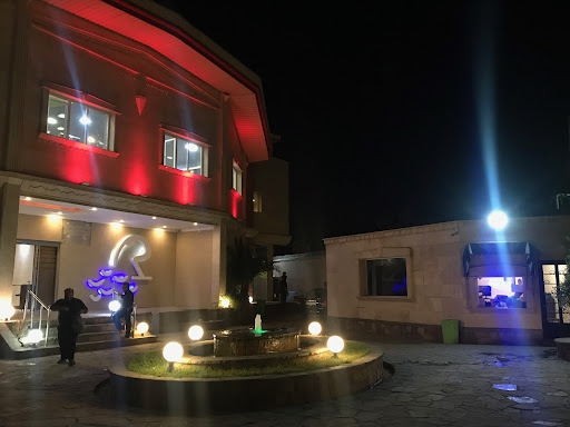 استخر برزی
