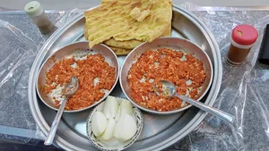 سنت سرای لذیذ