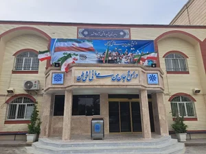 دبیرستان دوره اول هاشمی نژاد ۴ 3