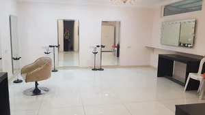 آموزشگاه مراقبت زیبایی زیبا