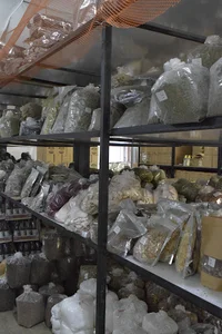 شرکت پخش آقابزرگ