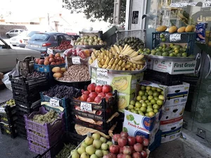 میوه فروشی میلاد