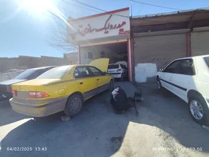 ملایر سی و دو متری