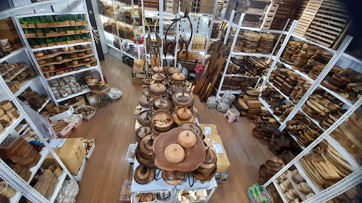 فروشگاه محصولات چوبی مانو