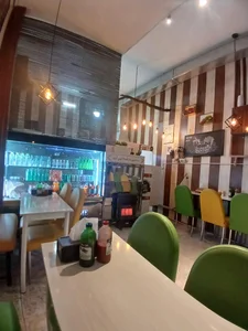 ساندویچی مادر شعبه دو 2