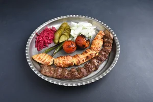 کترینگ طاها (شعبه مطهری) 3
