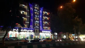 فروشگاه کوروش بزرگ