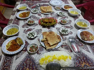 سفره خانه و رستوران سنتی عمو نوروز طبس