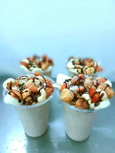 بستنی سنتی پویا