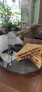 Ro coffeehouse