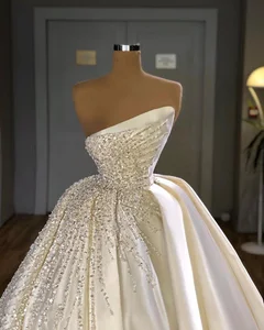 مزون لباس عروس رها حسین زاده