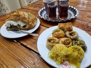 باقلوا استانبول لذیذ