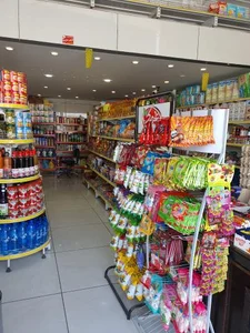 فروشگاه مواد غذایی رادین 4