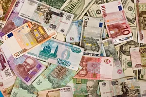 تاریخچه‌ی پول؛ پول چرا به وجود آمد و چگونه کار می‌کند ...