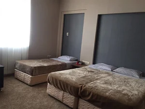 هتل زنبق 2