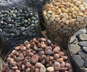 سنگ بری و انبار سنگ استاد رضا اخوان