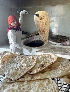 نان محلی غلامی