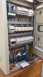 برقکاری و تاسیسات الکتریکی حسین نژاد 4