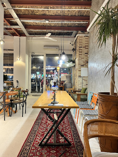 عمارت رو به ماه