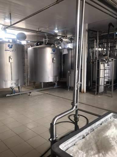 ایستگاه جمع آوری و آزمایشگاه شیر شرکت تعاونی کشاورزی گاوداران اصفهان