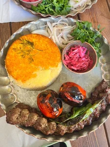 عمارت گلبهاری 4