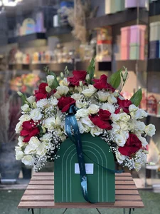 مجموعه گل و گیاه باغ گل اراک
