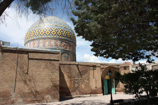 آستان آمنه خاتون (س)