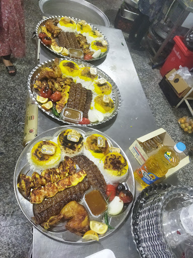 رستوران برگ سبز تاکستان