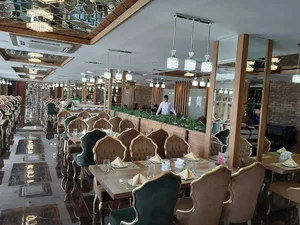 رستوران کی آشیان