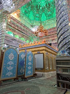 حرم مطهر امامزاده پنج تن (ع) لویزان 4