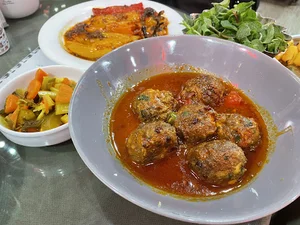 صبحانه و آش سنتی زنجان