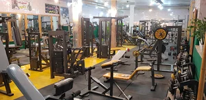 باشگاه پرورش اندام پهلوان محمود صدیق زاده(نامجو) Sadighzadeh GYM
