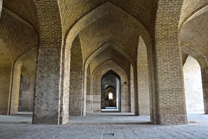 مسجد فرح آباد