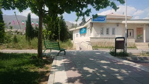 کتابخانه عمومی پرتو