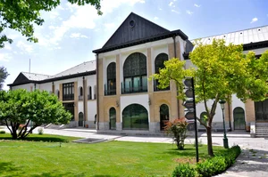 کاخ صاحبقرانیه 3