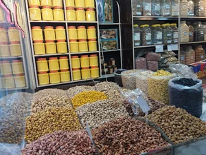 عسل و خشکبار مقدم