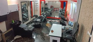 آموزشگاه و سالن زیبایی پلک 4