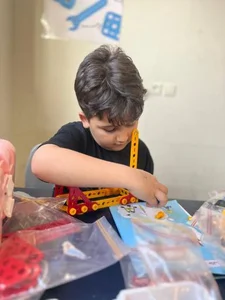 آموزشگاه رعدرباتیک 5