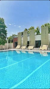 استخر باغ تخت - baqtakht swimming pool