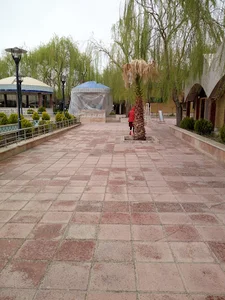 رستوران باغ گیلاس