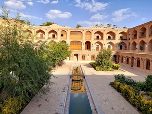 مسجد و مدرسه صالحیه